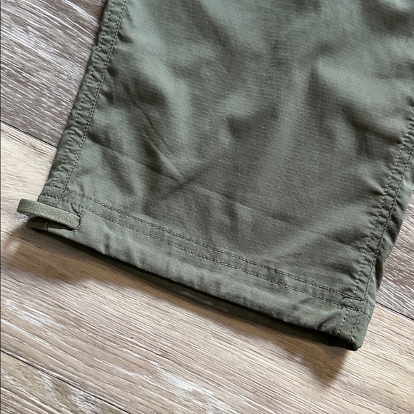 L.L. BEAN | Women's Vista Camp Pants, Straight-Leg Cargo in Thyme - Picture 8 of 16